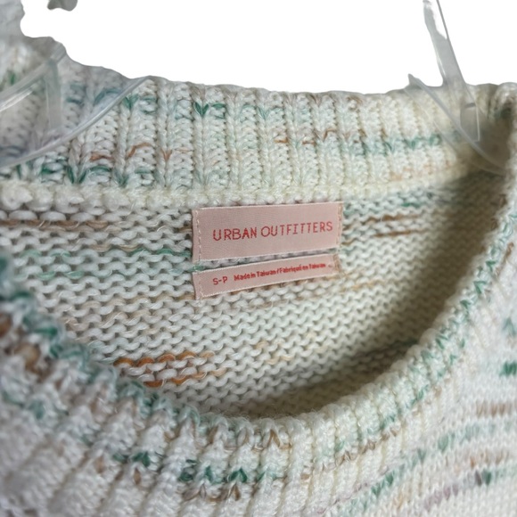 Urban Outfitters Wool Sweater, Small, Ivory Cropped, Chunky Knit - Picture 5 of 11